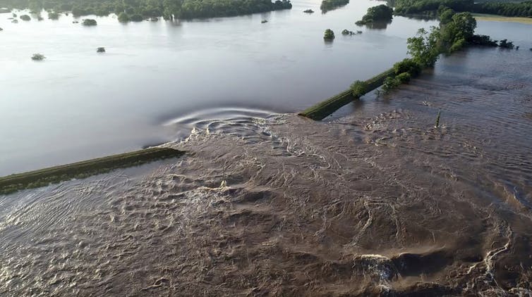 As Flood Risks Increase Across The US, It's Time To Recognize The Limits Of Levees