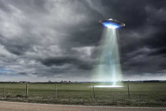 I'm An Astronomer and I Think Aliens May Be Out There – But UFO Sightings Aren't Persuasive