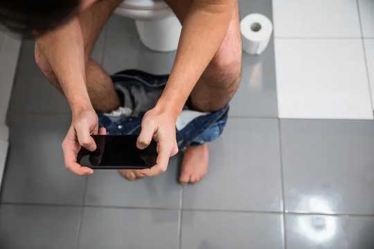 What Men Really Doing On The Toilet So Long