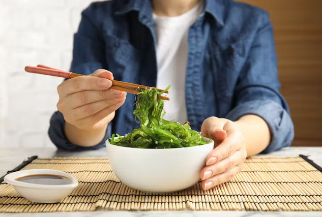 Sea vegetables, such as Japanese seaweed, are packed full of nutrients