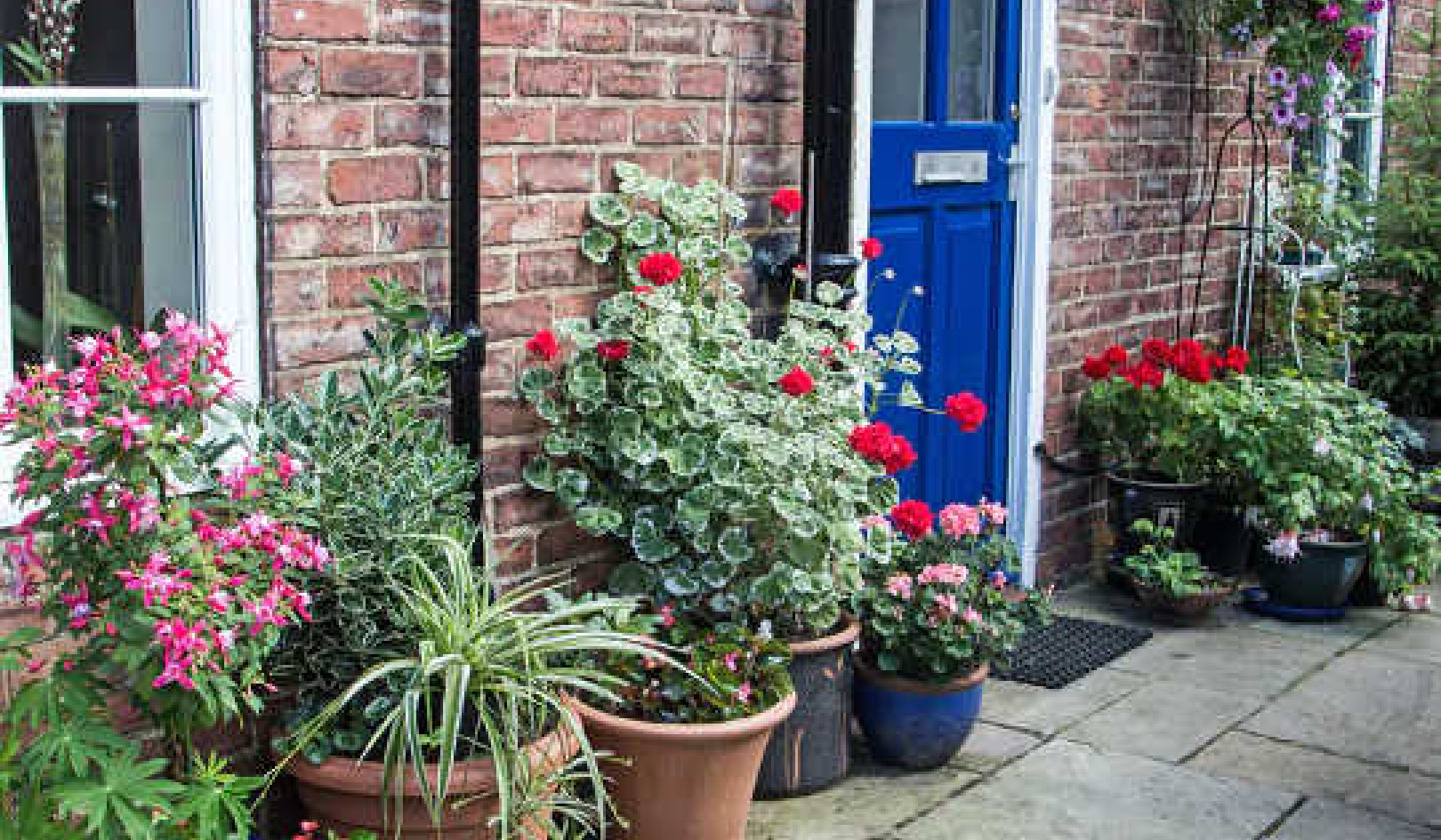 Green Front Gardens Reduce Physiological and Psychological Stress