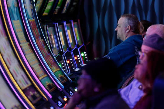 How Gambling Distorts Reality And Hooks Your Brain